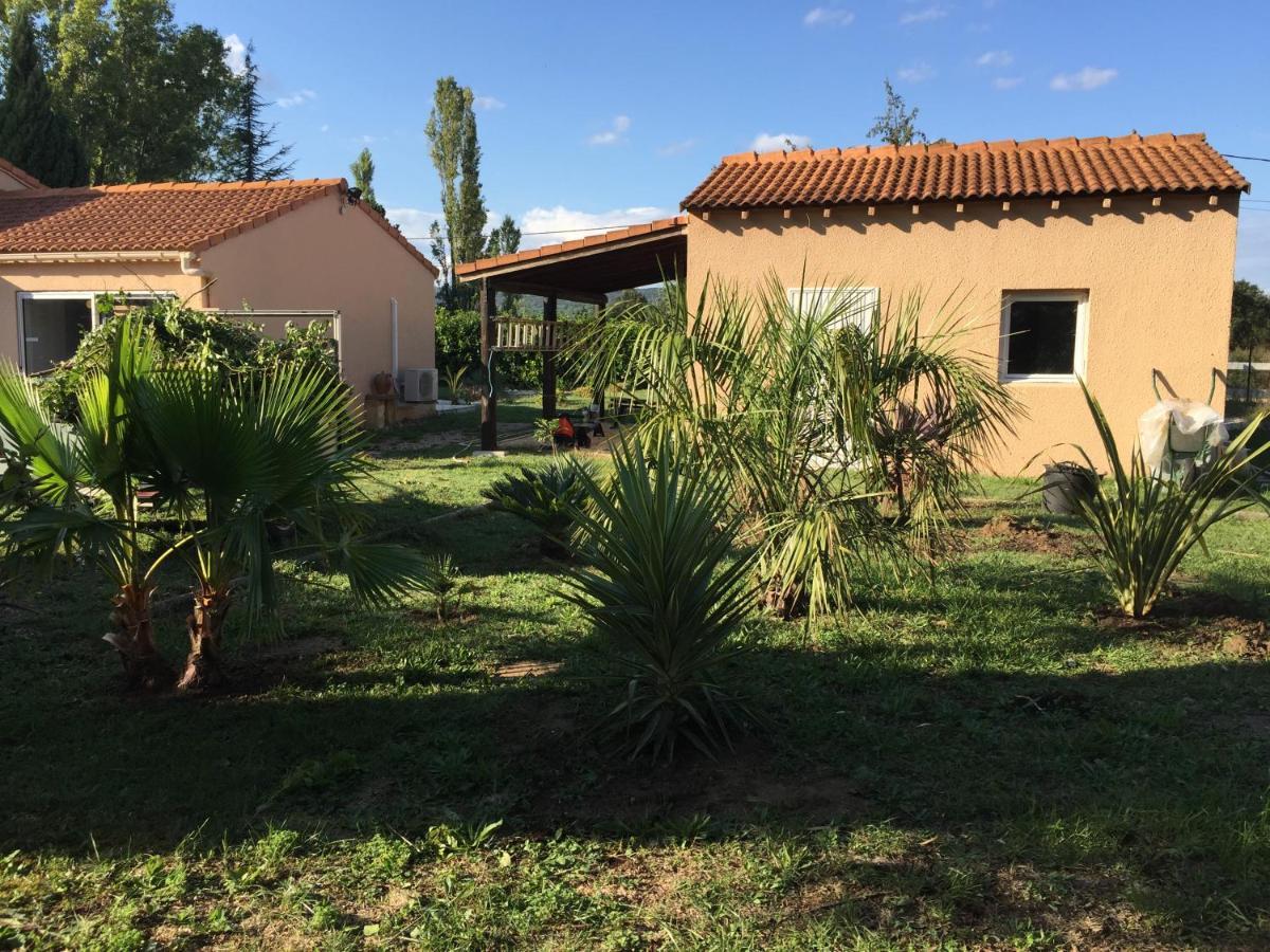 B&B Et Gite D'Ayran Saint-Quentin-la-Poterie Exterior foto